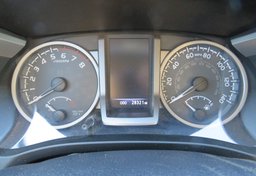 2019 Toyota Tacoma - Thumbnail 33