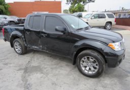 2020 Nissan Frontier - Thumbnail 2