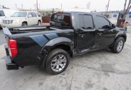 2020 Nissan Frontier - Thumbnail 6