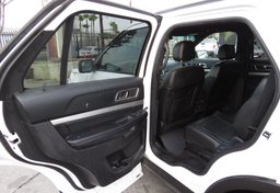 2017 Ford Explorer - Thumbnail 23