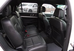 2017 Ford Explorer - Thumbnail 32