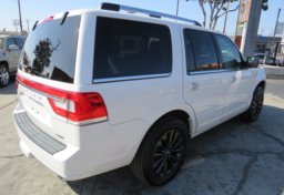 2015 Lincoln Navigator - Thumbnail 8