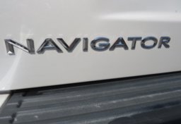 2015 Lincoln Navigator - Thumbnail 15