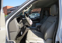 2015 Lincoln Navigator - Thumbnail 23