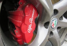 2017 Alfa Romeo Giulia - Thumbnail 24