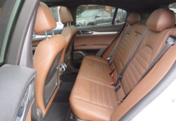 2019 Alfa Romeo Stelvio - Thumbnail 23