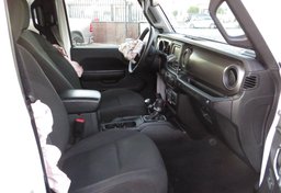 2018 Jeep Wrangler Unlimited - Thumbnail 18