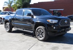 2021 Toyota Tacoma - Thumbnail 3