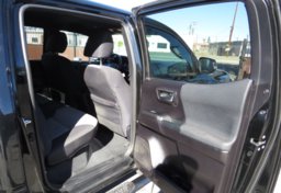 2021 Toyota Tacoma - Thumbnail 29