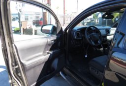 2021 Toyota Tacoma - Thumbnail 26