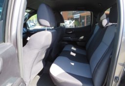 2020 Toyota Tacoma 4WD - Thumbnail 30