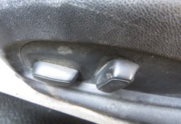 2018 Chevrolet Camaro - Thumbnail 32