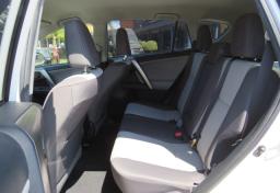 2015 Toyota RAV4 - Thumbnail 30