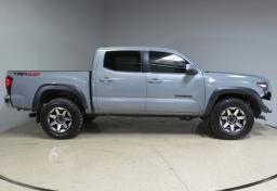 2019 Toyota Tacoma - Thumbnail 6