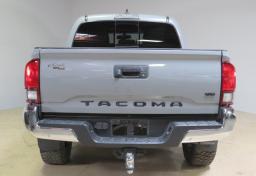 2019 Toyota Tacoma - Thumbnail 12