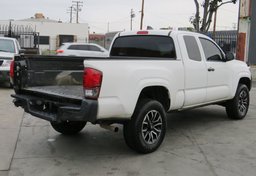 2021 Toyota Tacoma - Thumbnail 8