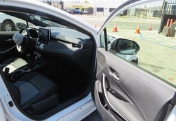 2021 Toyota Corolla Hatchback - Thumbnail 22