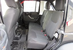 2016 Jeep Wrangler Unlimited - Thumbnail 23