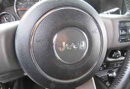 2016 Jeep Wrangler Unlimited - Thumbnail 30