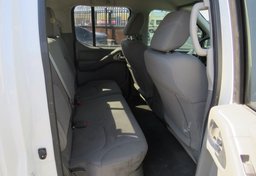 2021 Nissan Frontier - Thumbnail 31