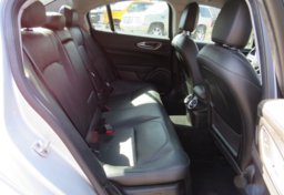 2017 Alfa Romeo Giulia - Thumbnail 29