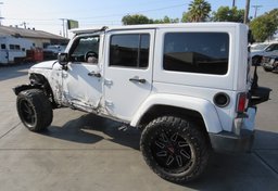 2015 Jeep Wrangler Unlimited - Thumbnail 10