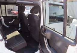 2015 Jeep Wrangler Unlimited - Thumbnail 26