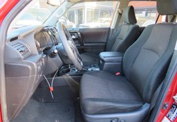 2020 Toyota 4Runner - Thumbnail 23