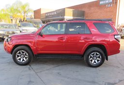 2020 Toyota 4Runner - Thumbnail 6