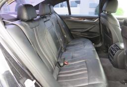 2018 BMW 5 Series - Thumbnail 21