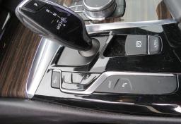 2018 BMW 5 Series - Thumbnail 34