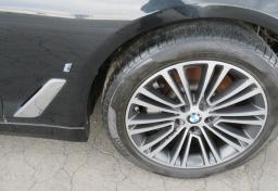 2018 BMW 5 Series - Thumbnail 24