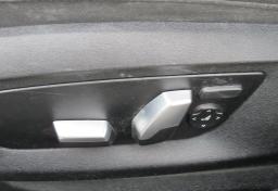 2018 BMW 5 Series - Thumbnail 35