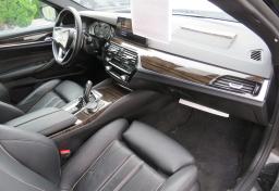 2018 BMW 5 Series - Thumbnail 20