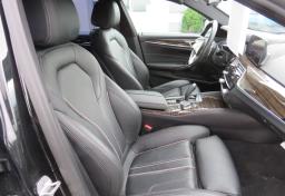 2018 BMW 5 Series - Thumbnail 17