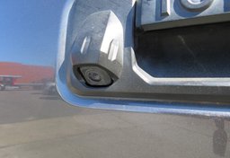 2018 Toyota Tacoma - Thumbnail 18