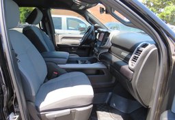 2022 Ram 3500 - Thumbnail 31