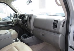 2018 Nissan NV Passenger - Thumbnail 27