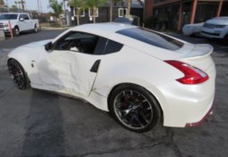 2015 Nissan 370Z - Thumbnail 6