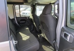 2020 Jeep Wrangler Unlimited - Thumbnail 26