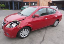 2014 Nissan Versa - Thumbnail 2