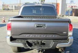 2021 Toyota Tacoma - Thumbnail 11