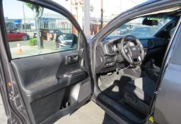 2021 Toyota Tacoma - Thumbnail 20