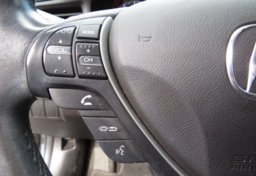 2016 Acura ILX - Thumbnail 32