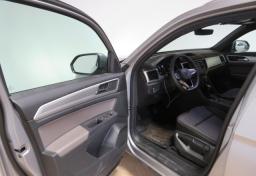 2021 Volkswagen Atlas Cross Sport - Thumbnail 20