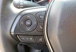 2018 Toyota Camry - Thumbnail 26