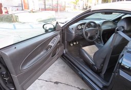 2003 Ford Mustang - Thumbnail 32