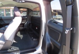 2021 Toyota Tacoma 2WD - Thumbnail 24