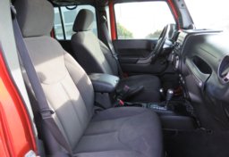 2014 Jeep Wrangler Unlimited - Thumbnail 29