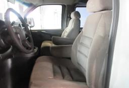 2003 Chevrolet Express Cargo Van 4X4 - Thumbnail 33